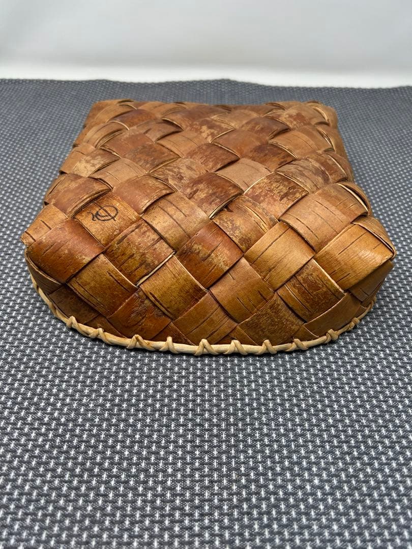 ヴィンテージ白樺 根かがり 　　　　スクエア かご