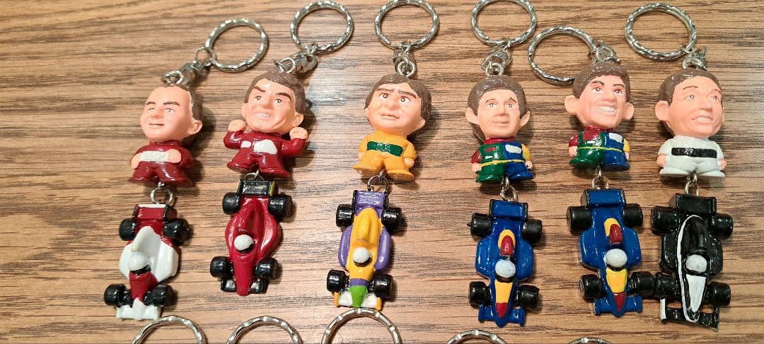 F1ドライバー フィギュア付き キーホルダー 12個セット