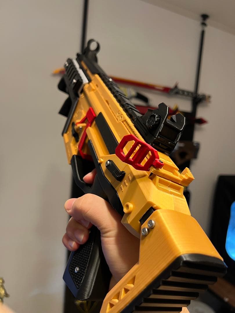 Apex R-99 モデルガン　全長53cm (発射機能なし)