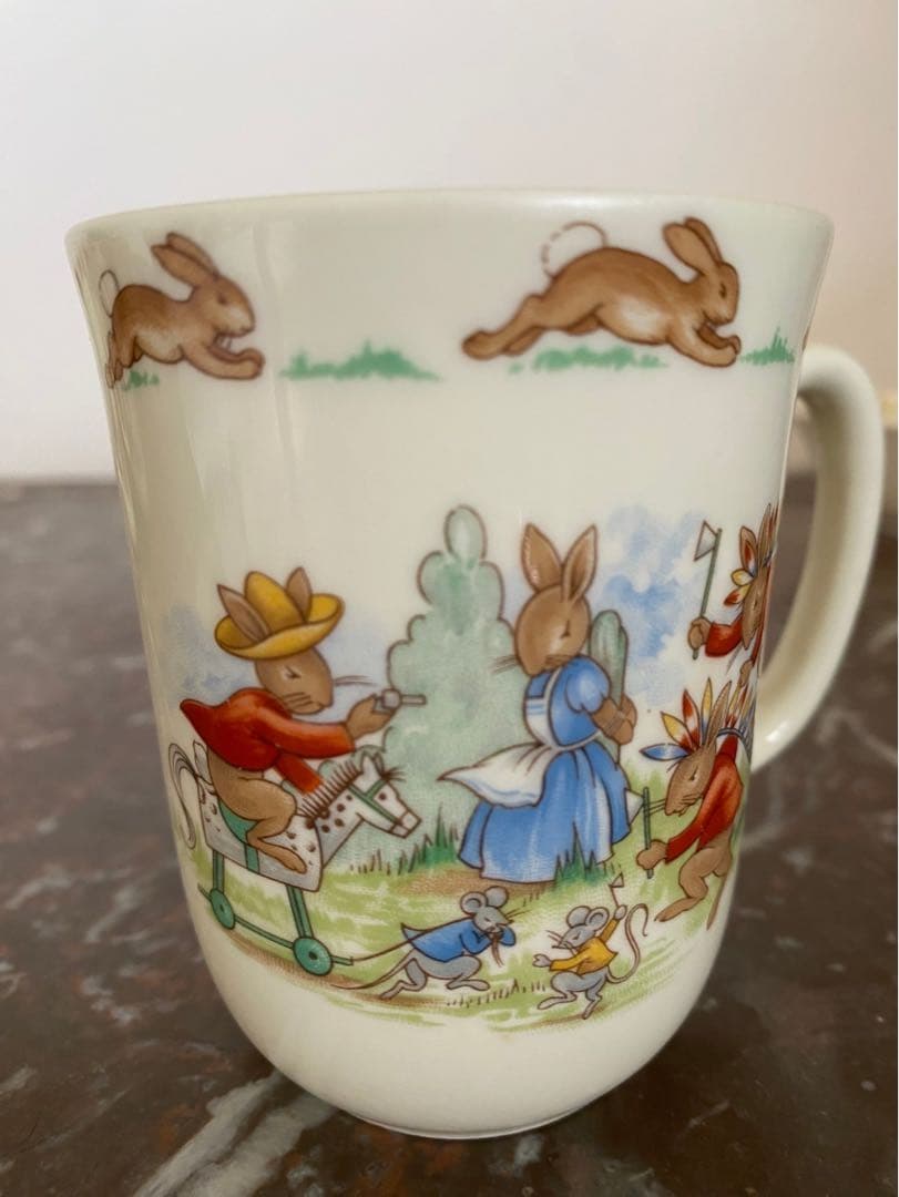 美品.セール中　vintage ロイヤルドルトン Bunnykins