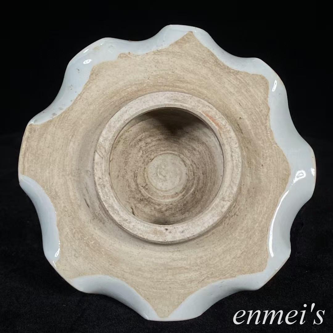 中国古美術・元款青花龍紋荷葉罐・青花磁・純手描き・陶芸・花瓶