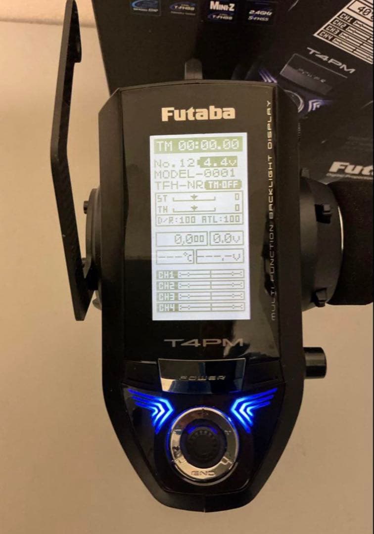 Futaba 4PM PLUS 2.4G ラジオコントロール