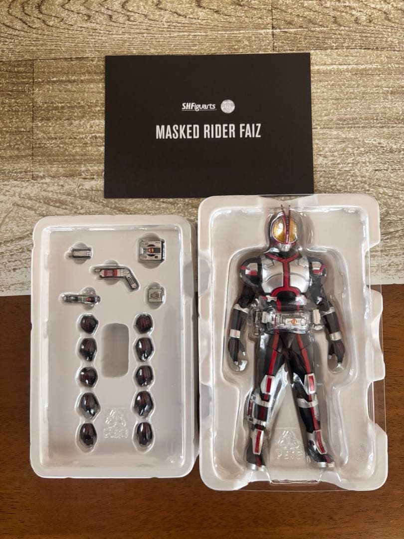 S.H.Figuarts（真骨彫製法）仮面ライダーファイズ