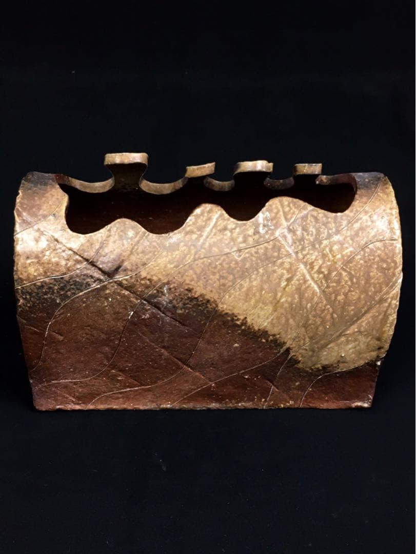 S23岡田輝 備前 叩き花入・共箱・花器