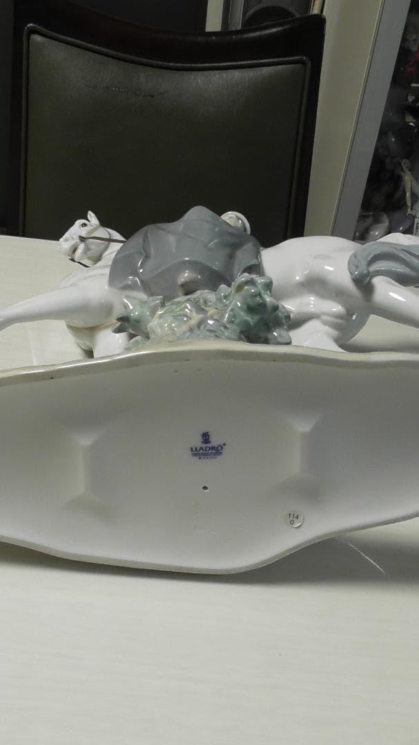 ヨシカネ　LLADRO　リヤドロ　【白い馬の少女】１３　リアドロ　L483