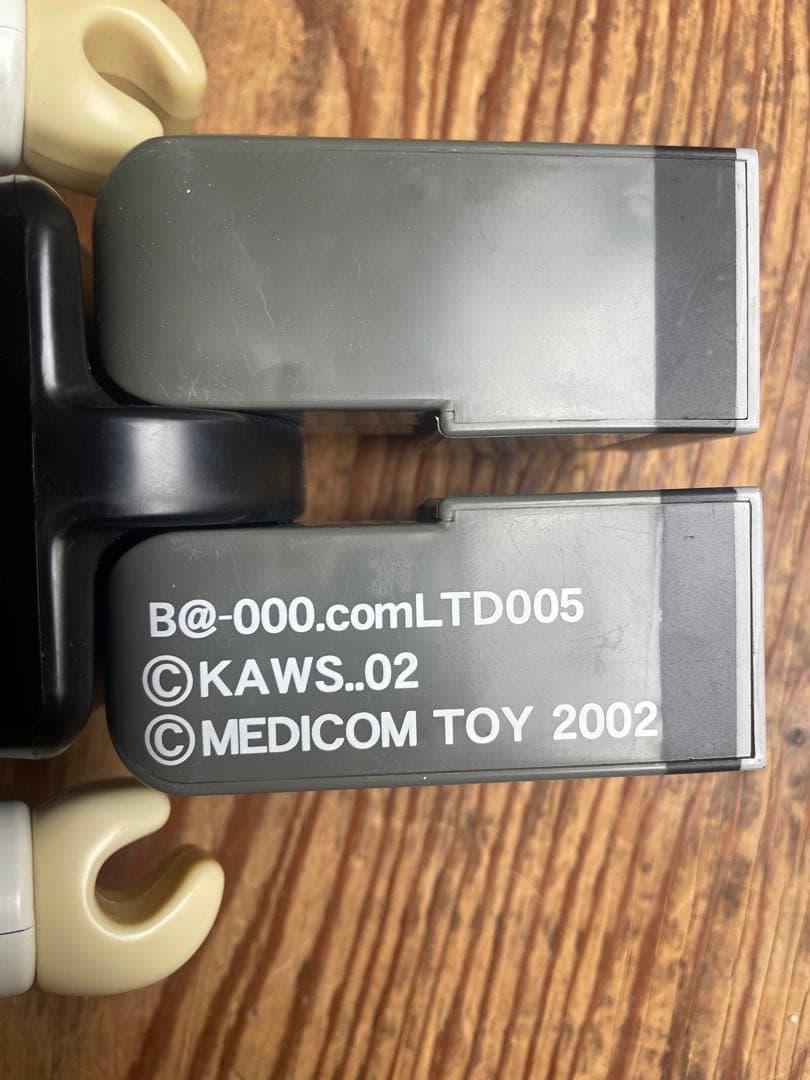 MEDICOM TOY ×KAWS BE@BRICK 400%