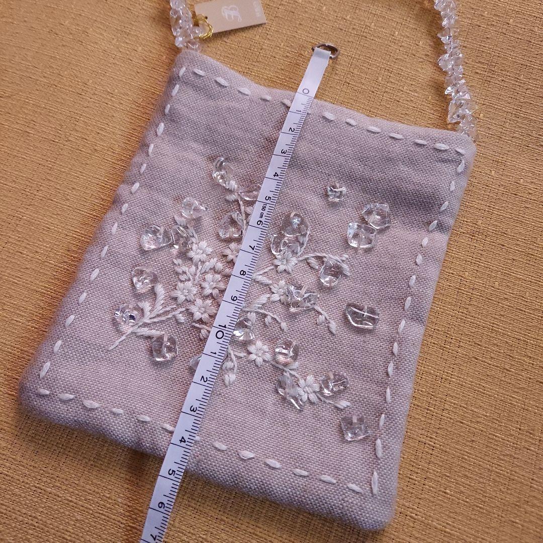 刺繍クリスタルビーズサコッシュ ベージュ