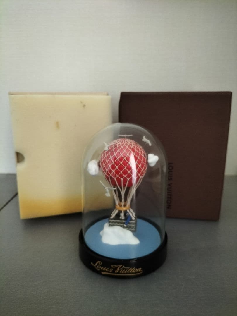 ルイビトン　赤い気球の置物　送料込