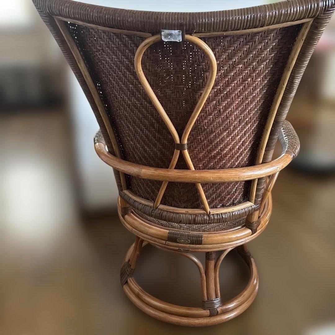 値下kazama 風間 yokohama中古 回転するアーム付籐の椅子ラタン椅子