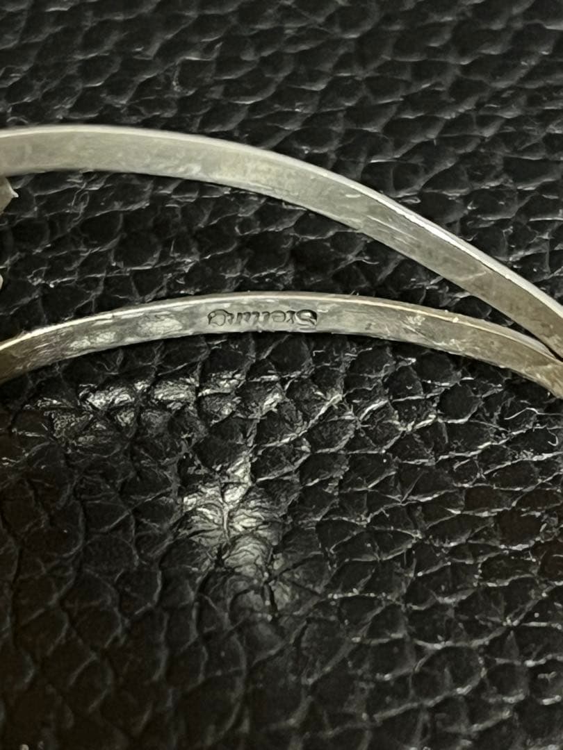 ナバホ族 STERLING ターコイズ バングル Jan Mariano 作 - メルカリ