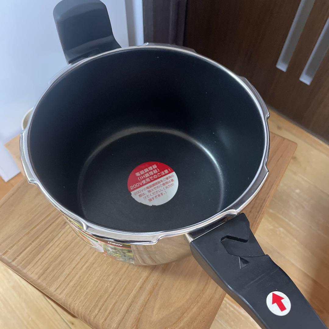 松居一代プロデュース圧力鍋 マジッククッキング3.0L シンプルセット