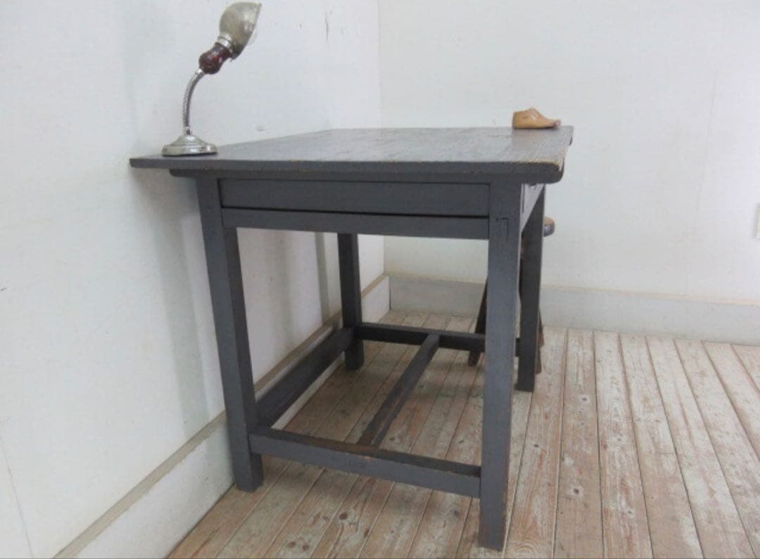 アンティーク 古いペンキの剥げたデスク グレーペイントカフェ什器 古家具