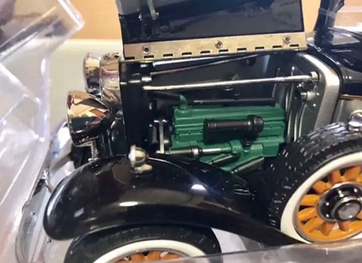 価格変更1/18 オートワールドpeerlessmaster8限定1500台絶版