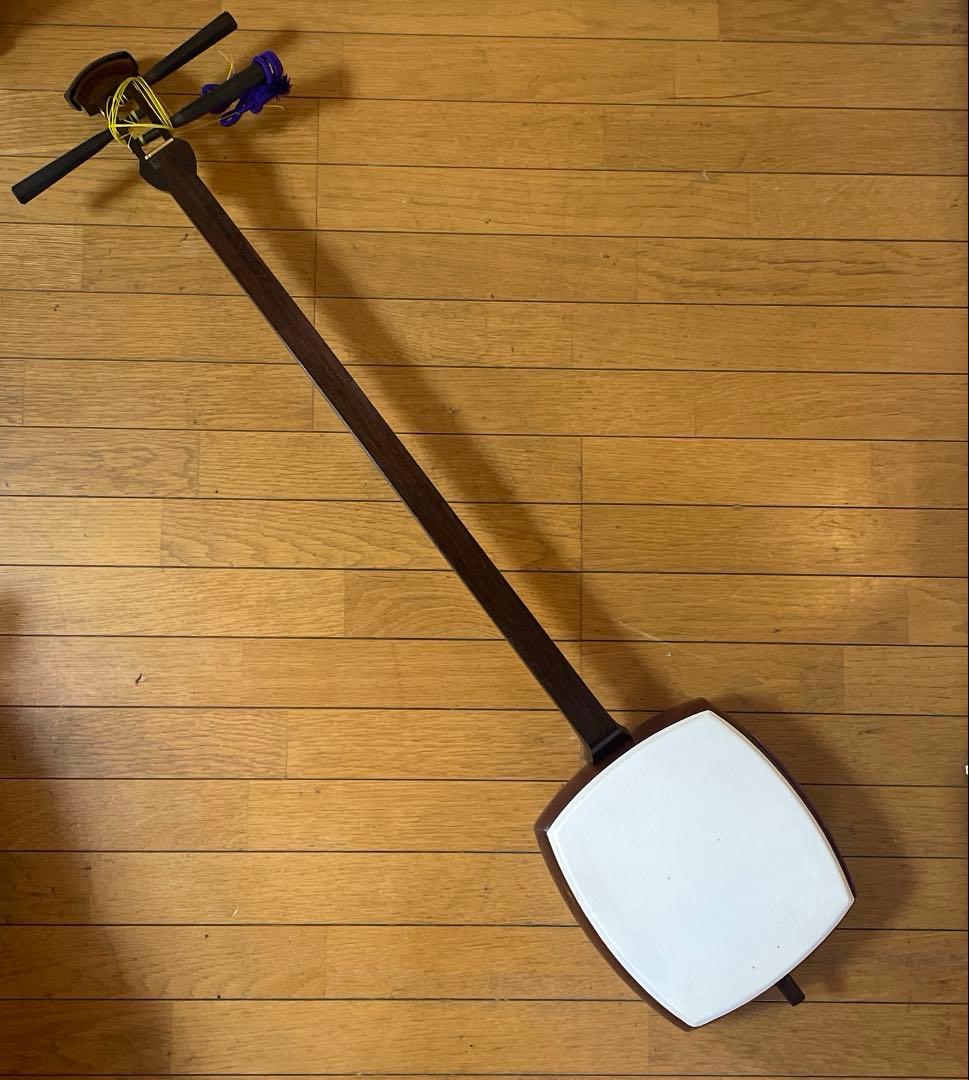 両面新皮張りたて！民謡三味線 ケース付 紫檀 中棹 お稽古に