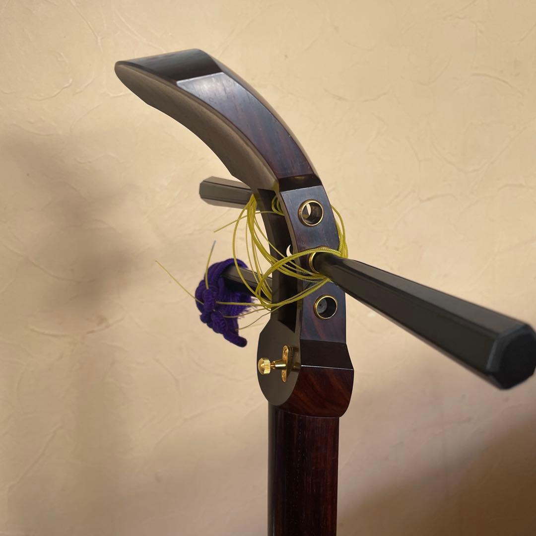 両面新皮張りたて！民謡三味線 ケース付 紫檀 中棹 お稽古に