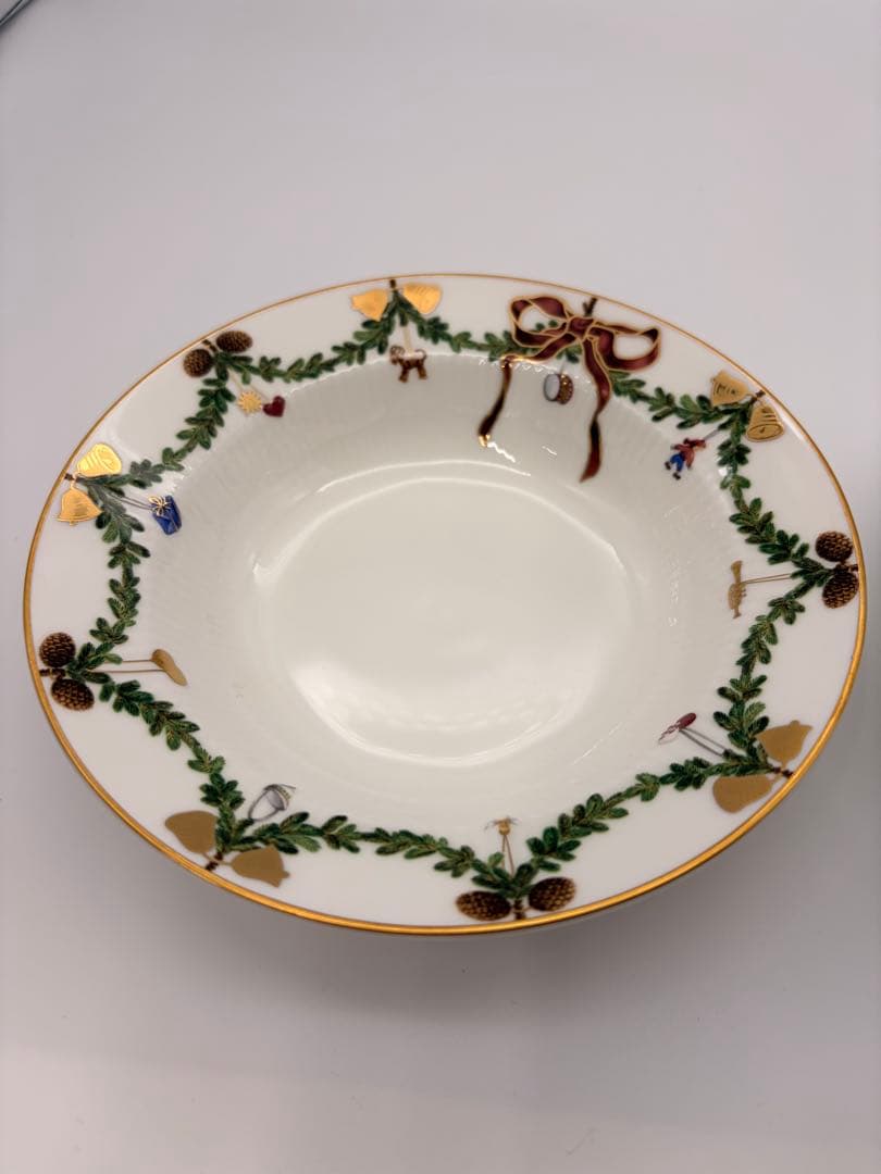 廃盤品 ロイヤルコペンハーゲン　スターフルーテッド　クリスマス　プレート皿