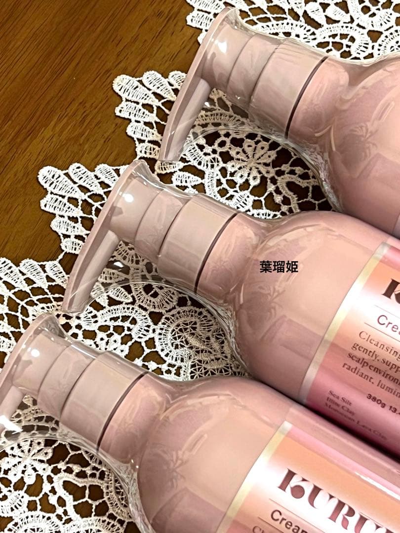 KURUBクリームシャンプー　スカルプマッサージブラシ❤️スパキャップ付き