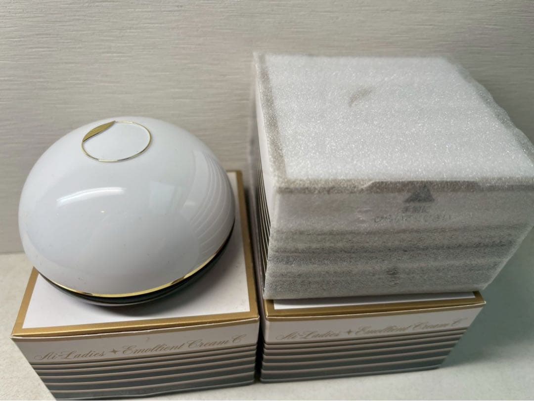 【新品未使用】アイレディース エモリエントクリームC