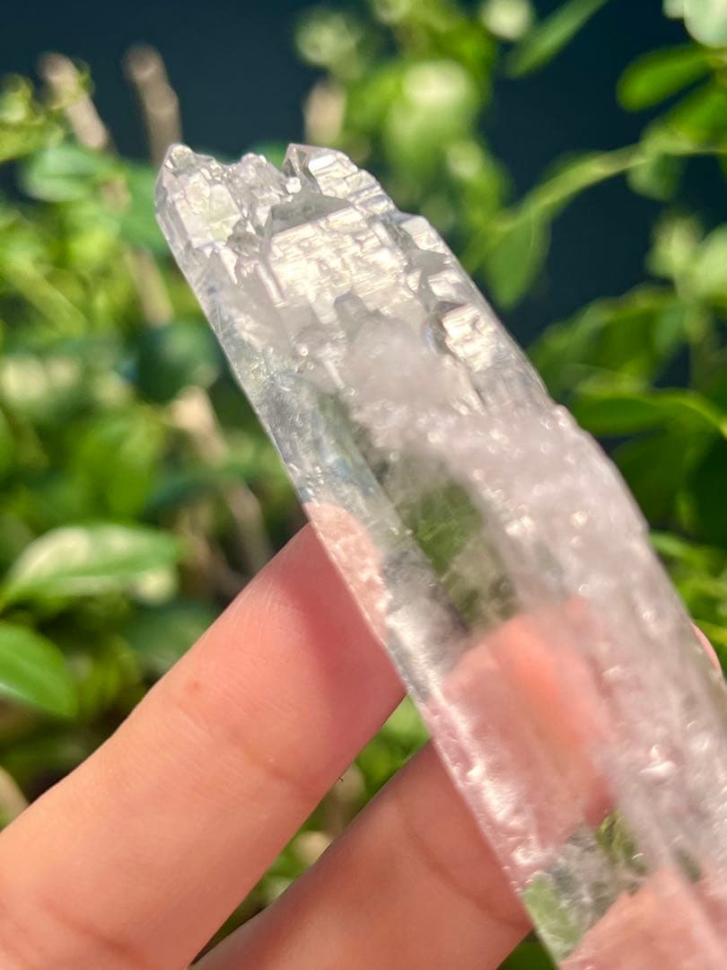 レムリアンシードクリスタル　水晶 ポイント型結晶 原石水晶パワーストーン　瞑想