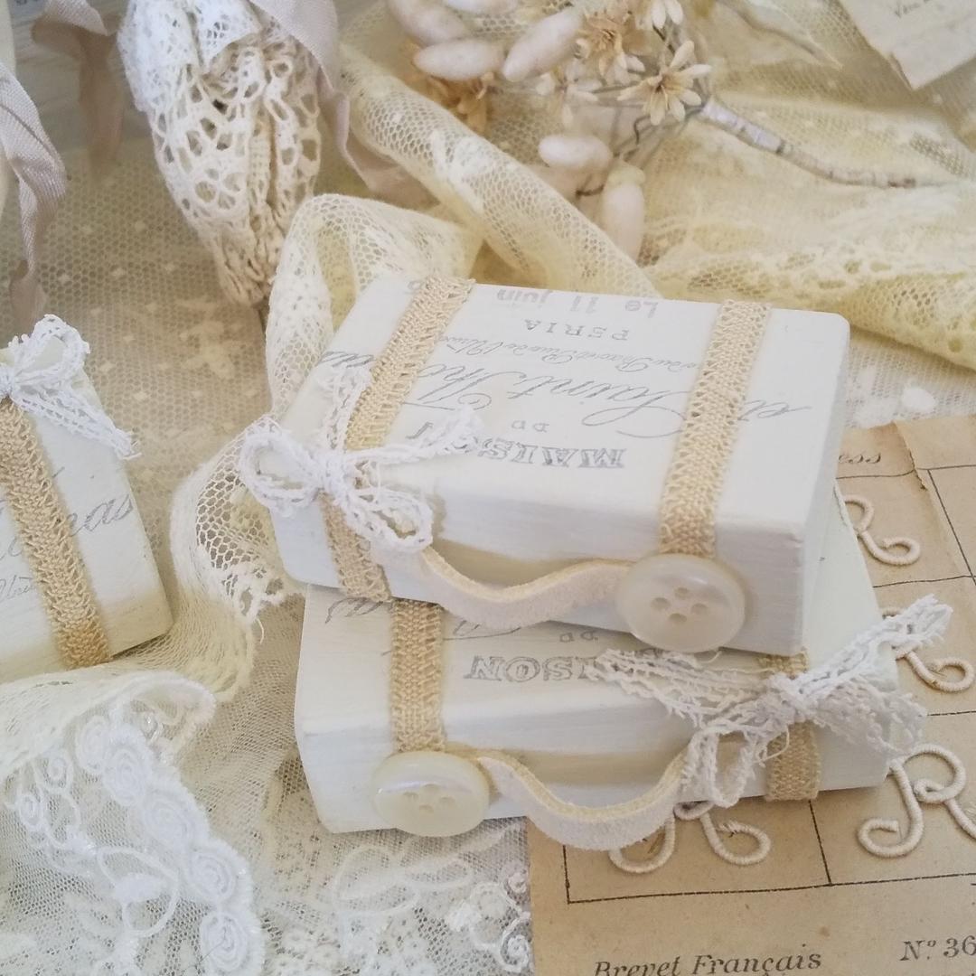 終了しました♡**クリームカラーminiトランク♡**