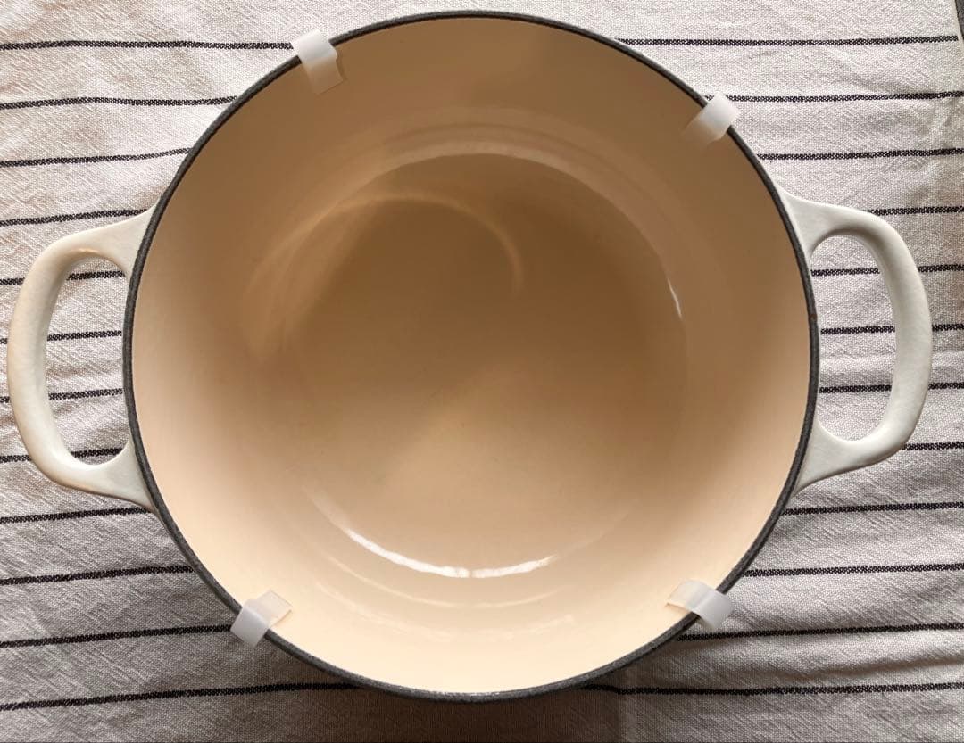 LE CREUSET 20cm ホワイト ココットロンド