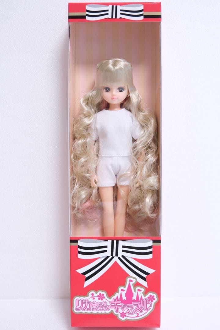 2022年神戸三宮オリジナルモデル リカちゃん - メルカリ
