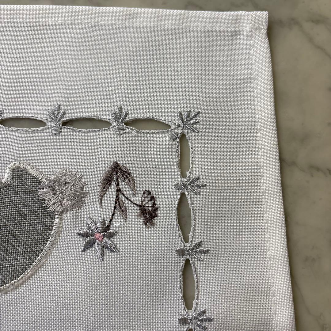 新品未使用品 フランス テーブルクロス うさぎ Pâques イースター