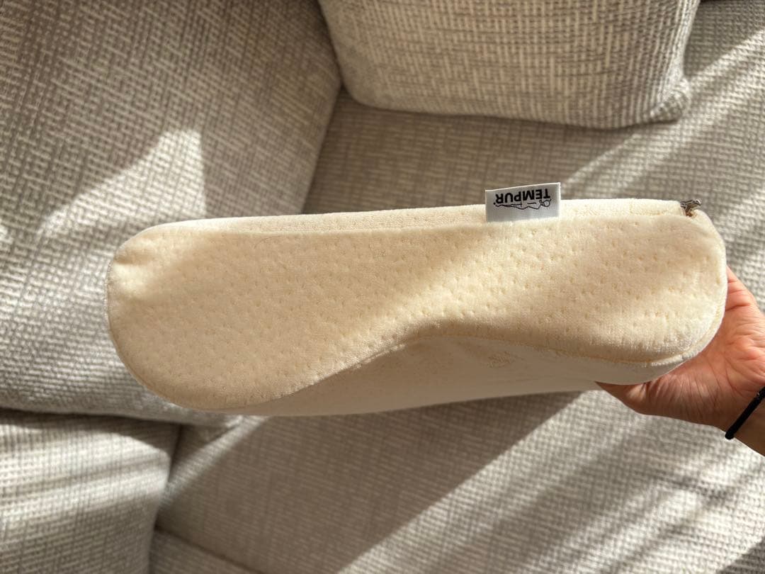 【ほぼ新品未使用】TEMPUR オリジナルピロー Mサイズ クリーム色