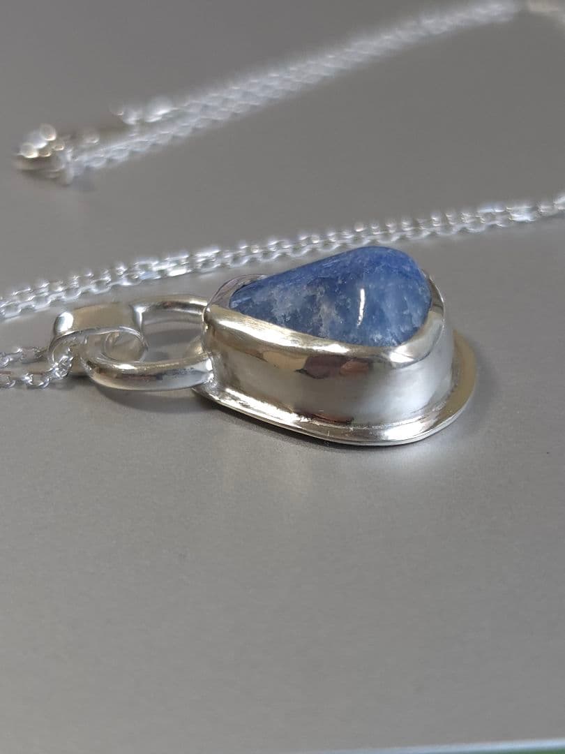 ハンドメイド　シルバーネックレス　デュモルチェライトインクォーツ