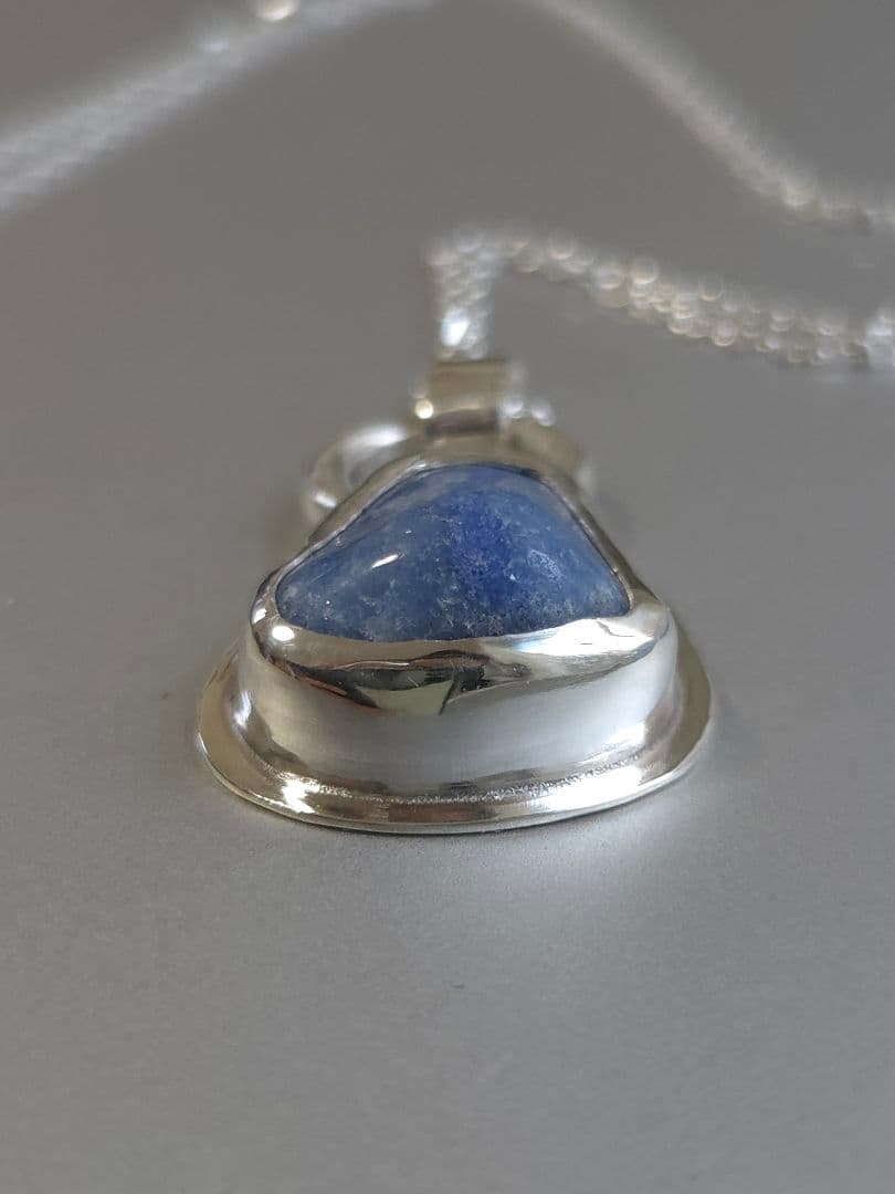 ハンドメイド　シルバーネックレス　デュモルチェライトインクォーツ