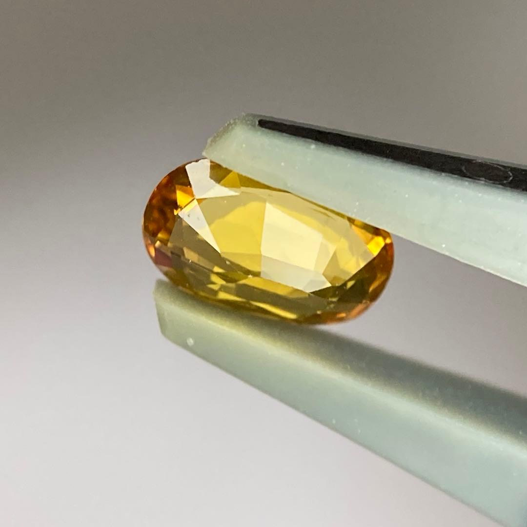 (400)ソ付　ゴールデンサファイア　ルース　0.577ct