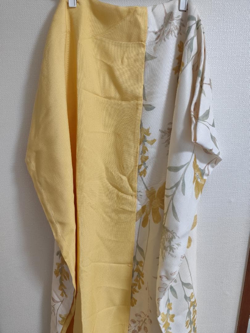 【新品】花柄水彩パステルイエローカーテン　2枚セット　200✕200CM