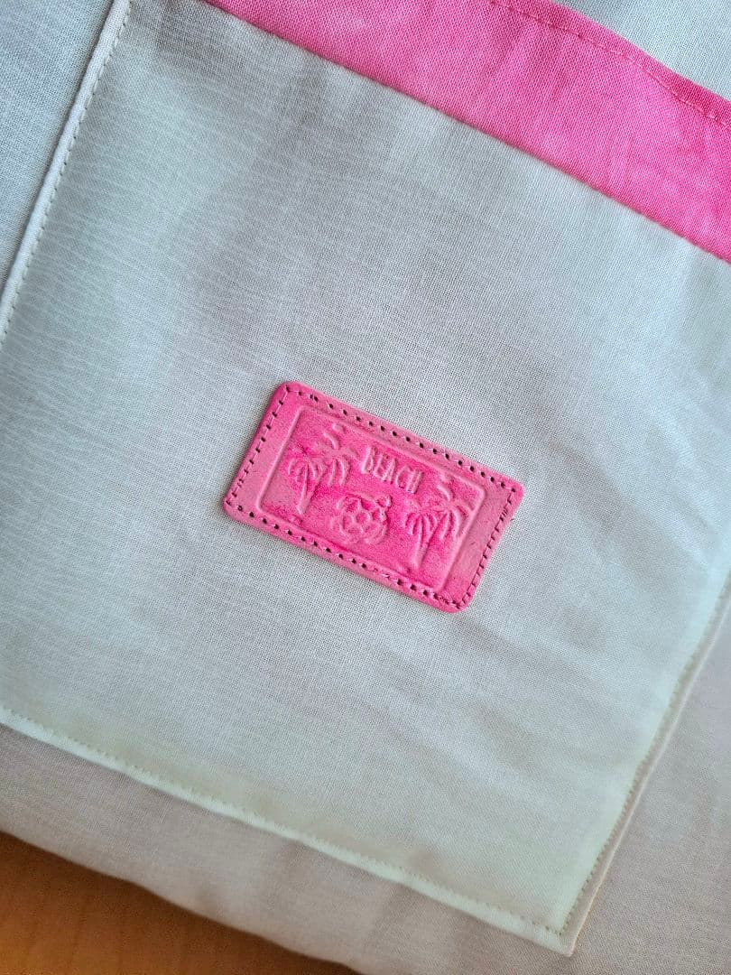 ♡ハワイアンキルト　バッグ　2WAYファスナー　ピンク　革タグチャーム♡