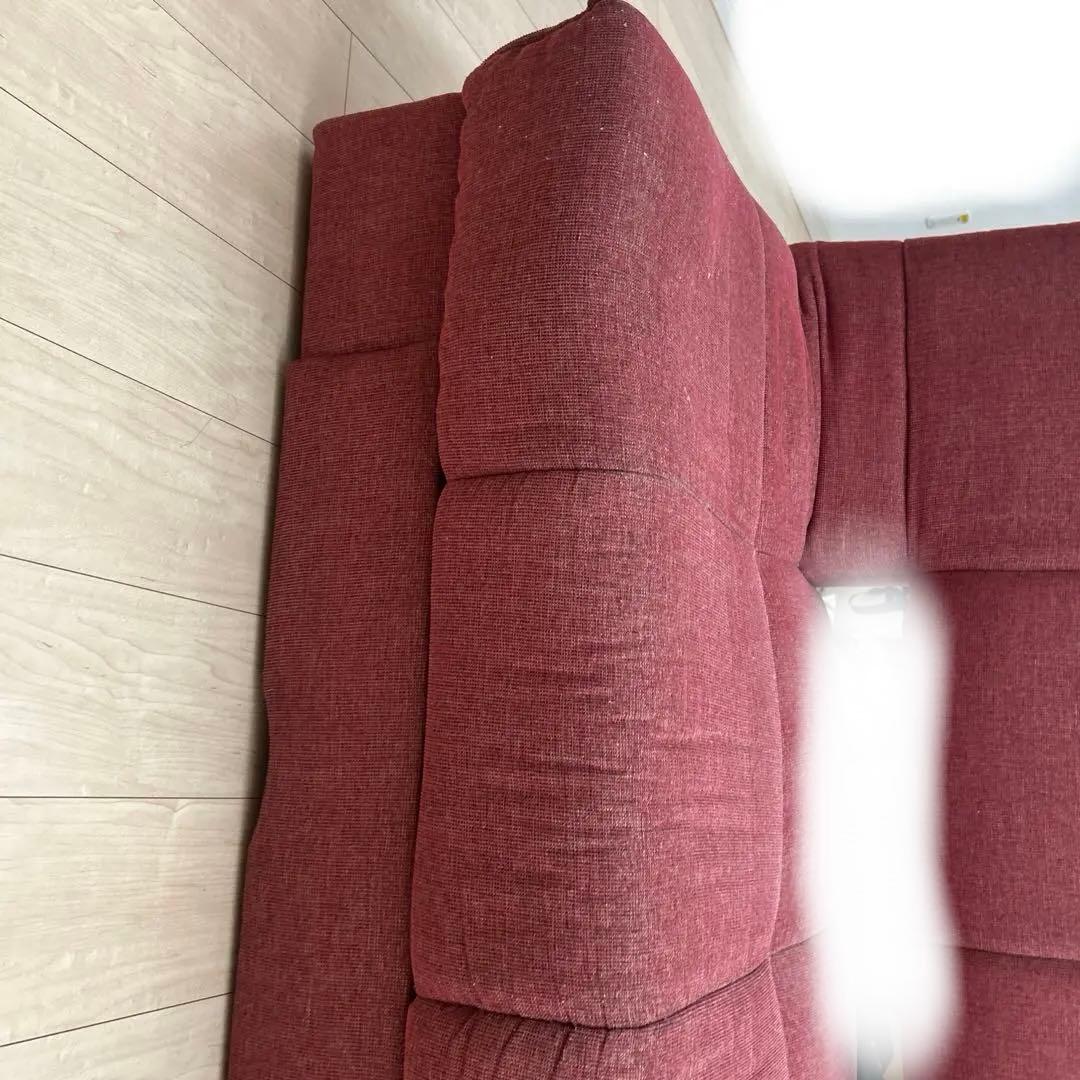 赤い3人掛けソファ　ソファーベッド　リクライニング　レッド