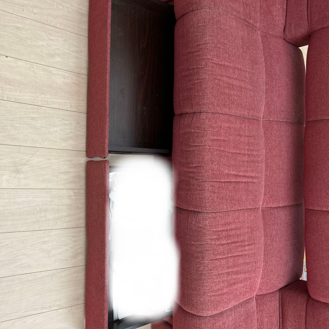 赤い3人掛けソファ　ソファーベッド　リクライニング　レッド