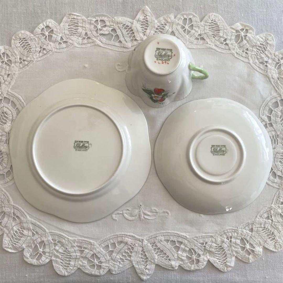 シェリー Shelley レア 希少 ストロベリー デインティシェイプのトリオ②