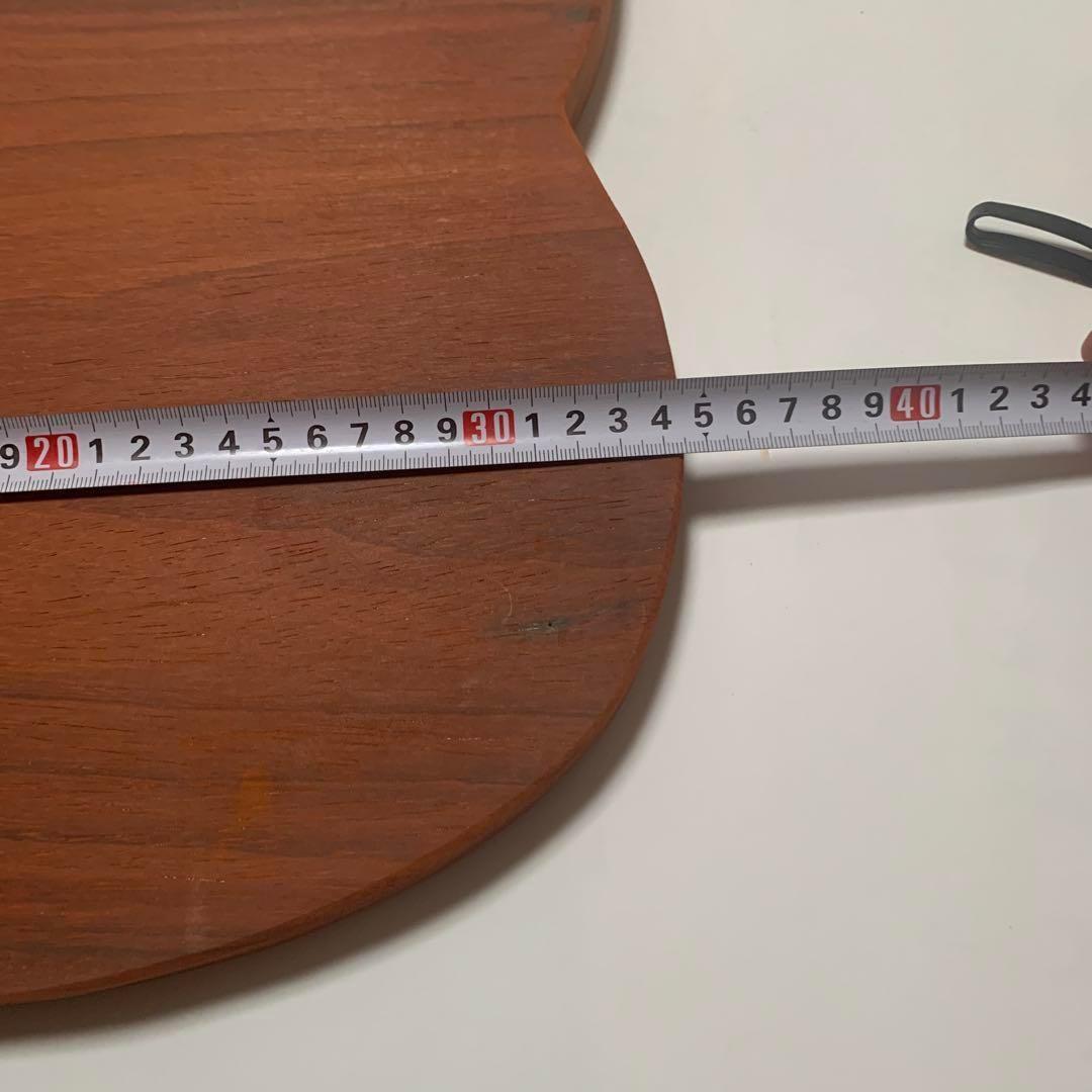 ♪　可愛いネコちゃんモチーフ　パドック　カッティングボード　まな板 　一枚板