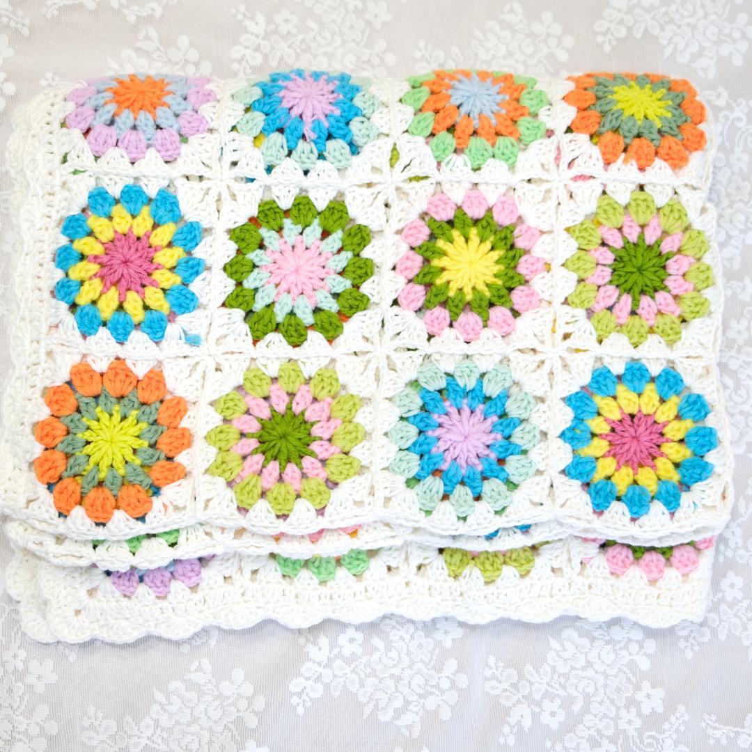 【未使用】ハンドメイドかぎ針編みブランケット