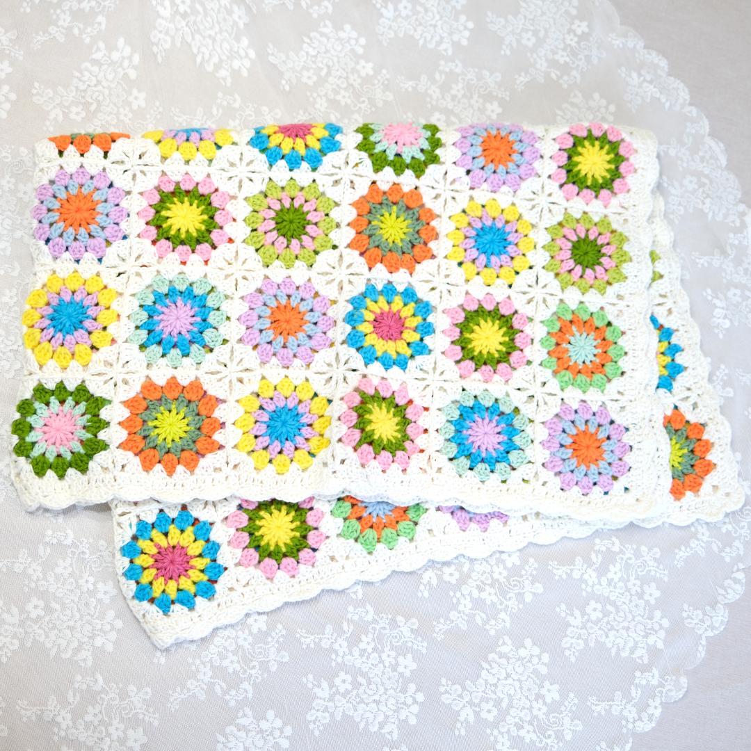 【未使用】ハンドメイドかぎ針編みブランケット