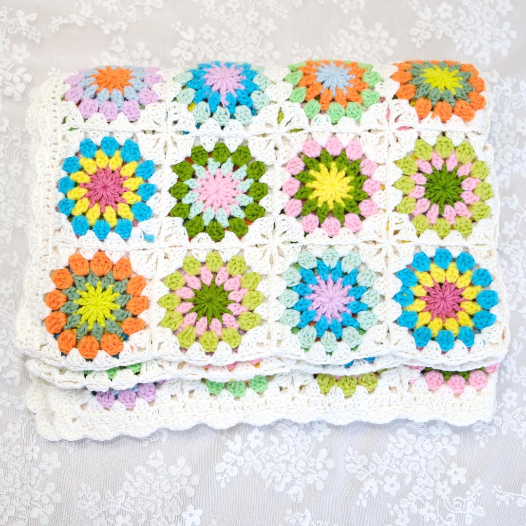 【未使用】ハンドメイドかぎ針編みブランケット