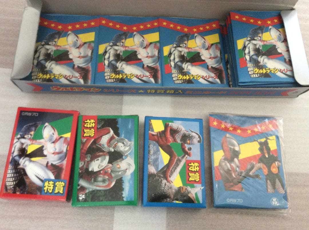 ウルトラマンシリーズ ミニカード ＆ タツノコワールド ウルトラマン