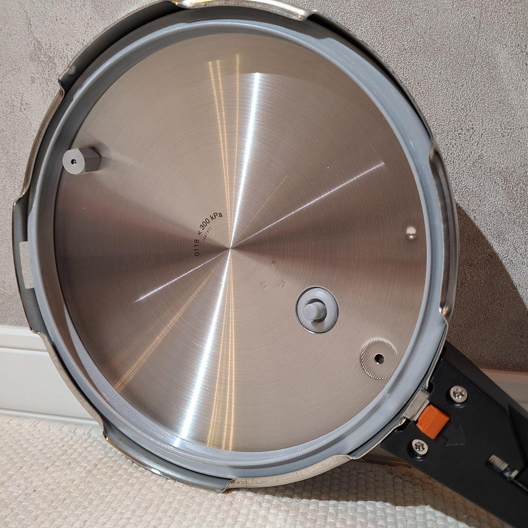 WMF　ヴェーエムエフ　WMF Perfect 4.5l　パーフェクト圧力鍋