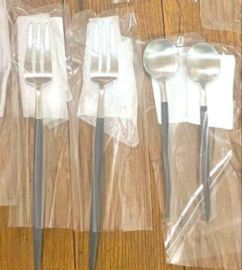 クチポール カトラリーセット　ホワイトxシルバー　ブラックxシルバー