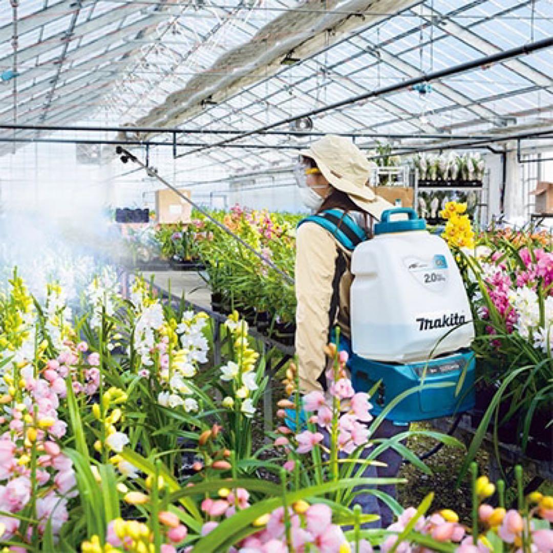 マキタ　噴霧器　充電式20L 18V