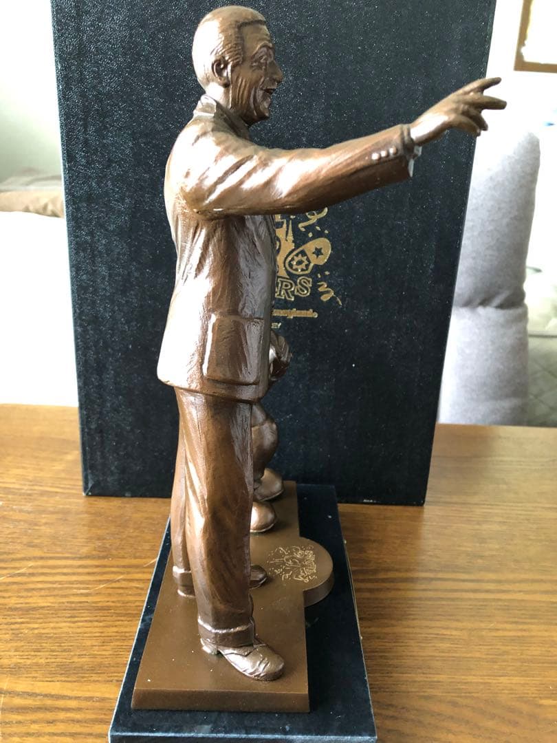 〈美品〉東京ディズニーランド 15周年刻印入りウオルトディズニー&ミッキー像