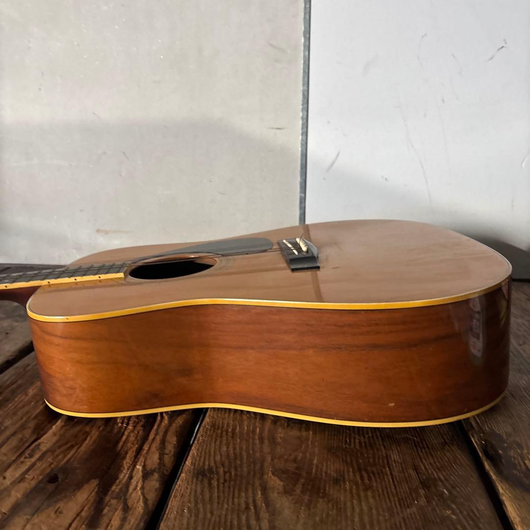 ヤマハ　アコースティックギター　FG-251B