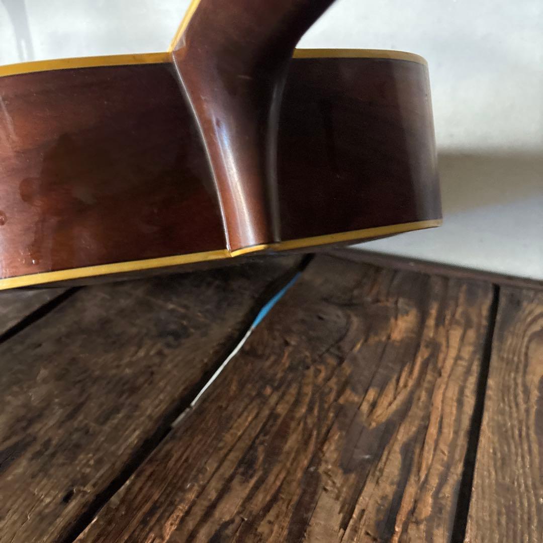 ヤマハ　アコースティックギター　FG-251B