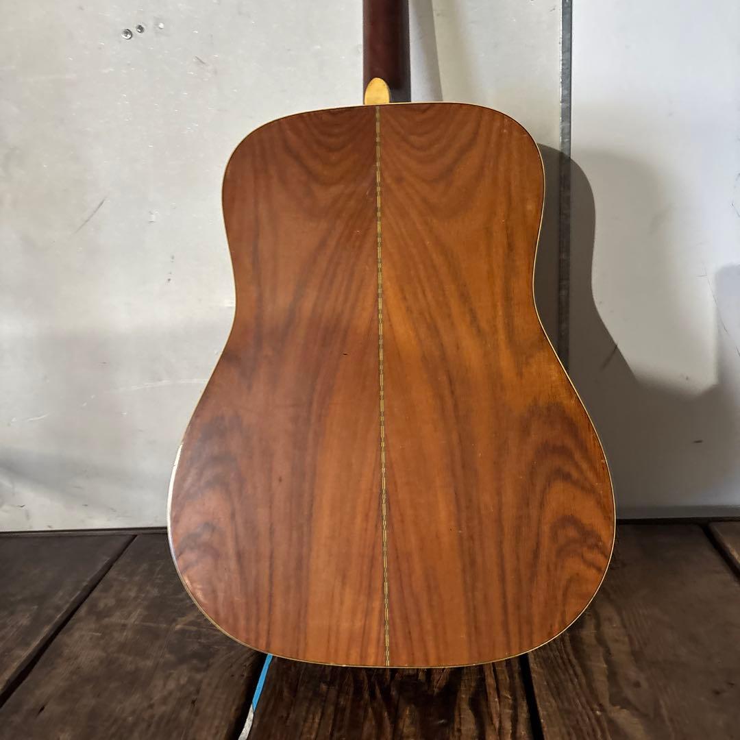 ヤマハ　アコースティックギター　FG-251B