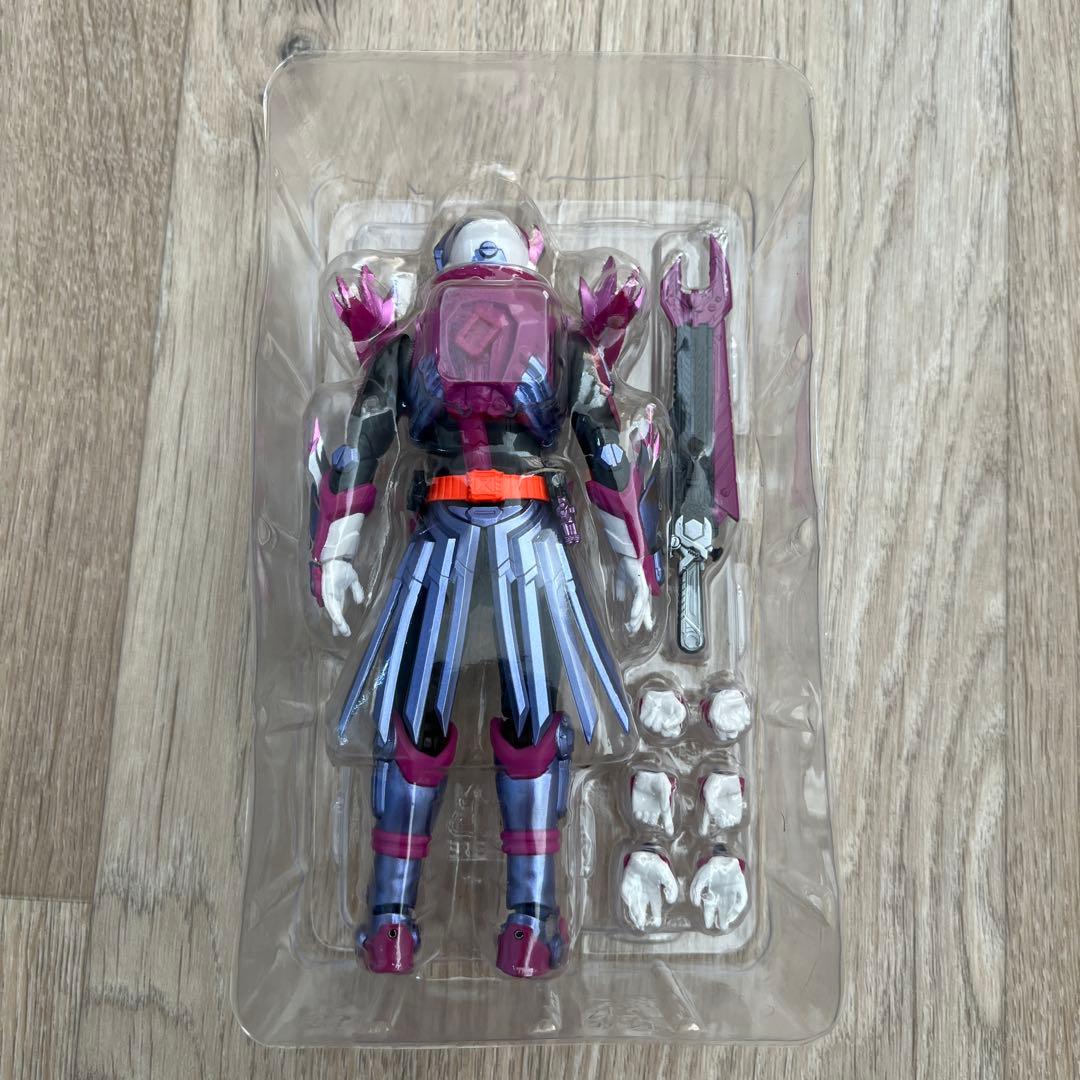 S.H.Figuarts 仮面ライダーヴァルバラド マジェード セット