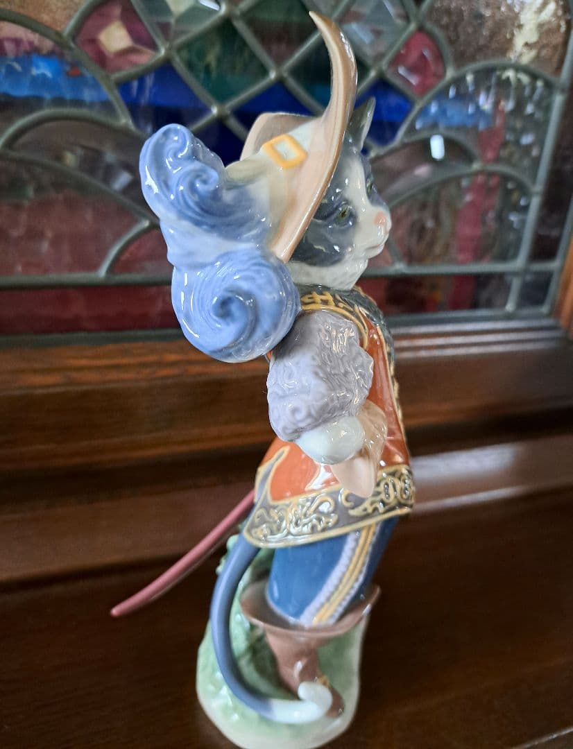 リヤドロLLADRO 「長靴をはいた猫」